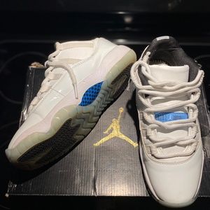 Legendary blues Jordan 11 retro